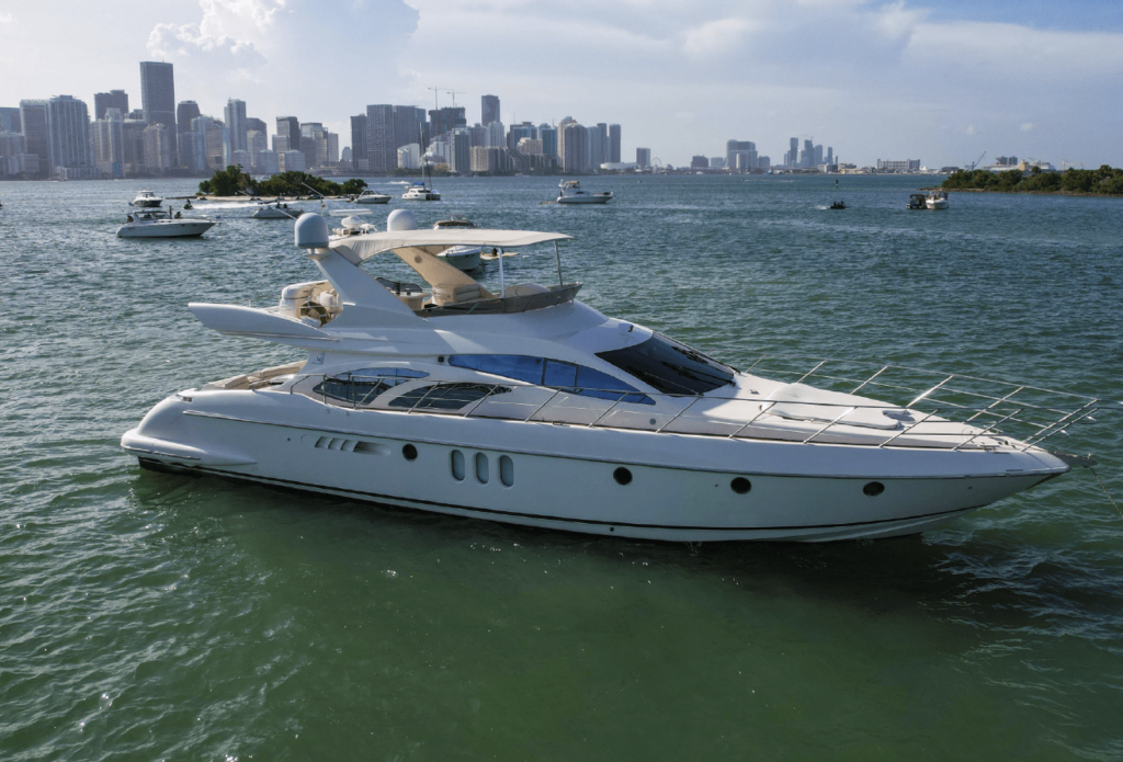 Azimut 65ft